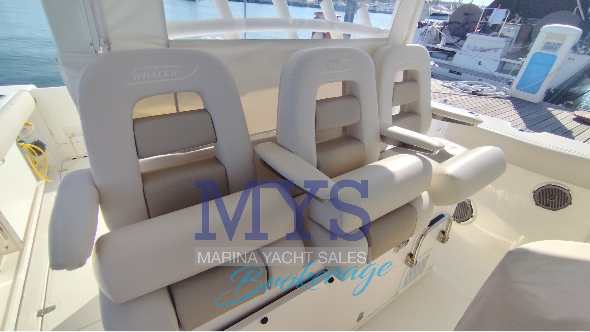 Boston Whaler 380 Outrage · 2018 zu verkaufen – Andere Region — Foto 8