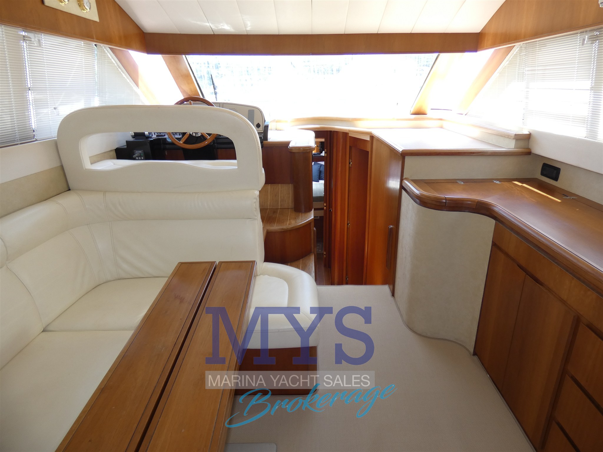 Cayman 42 Fly · 2010 in vendita in Altra zona — foto 9