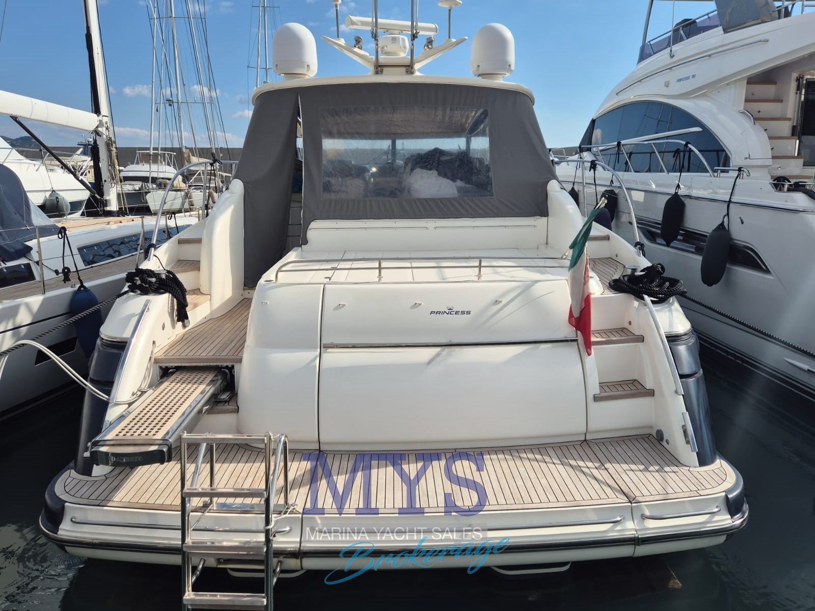 Princess Yachts V 58 Ht · 2004 in vendita in Sardegna — foto 2