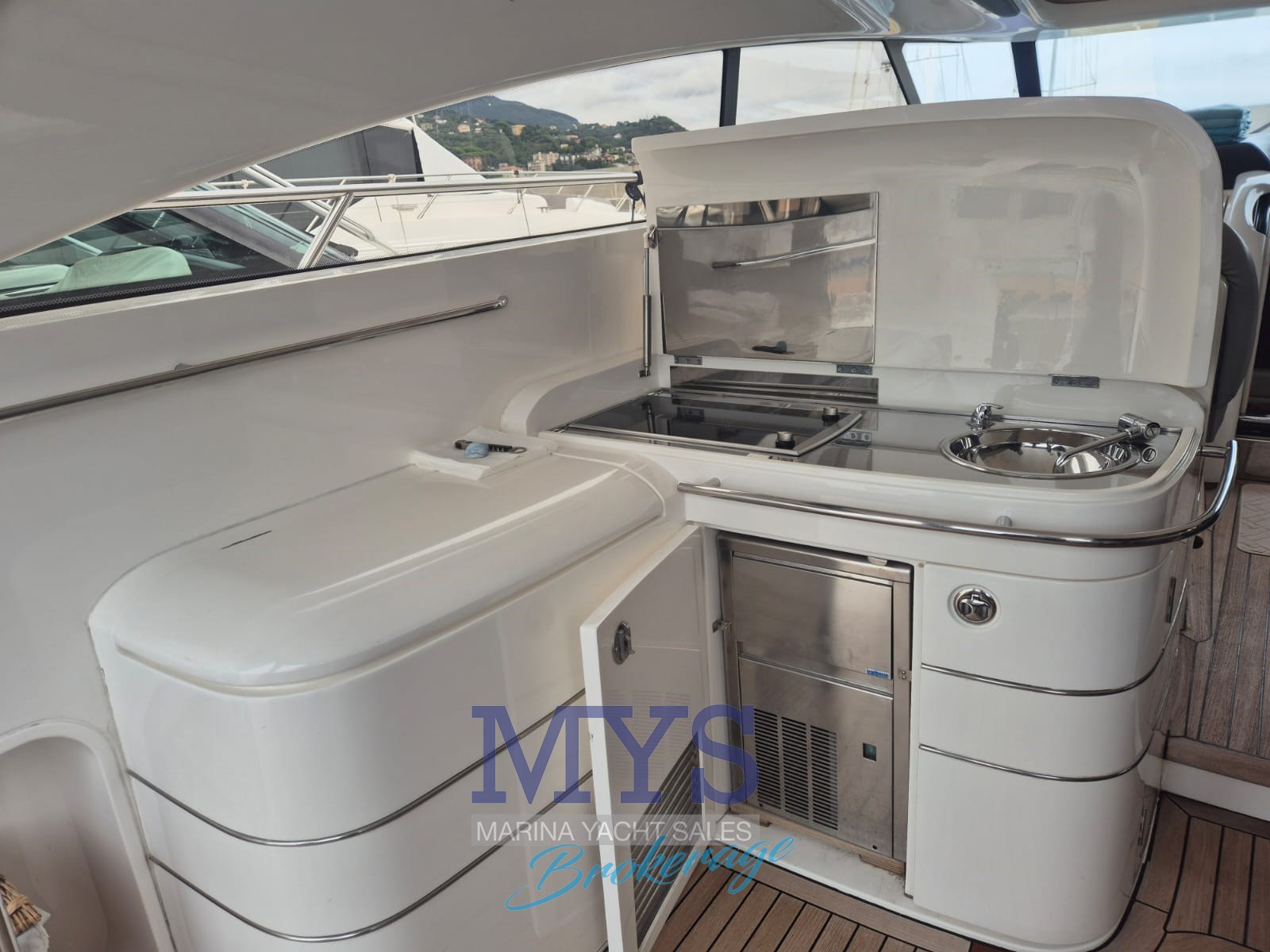 Princess Yachts V 58 Ht · 2004 in vendita in Sardegna — foto 9