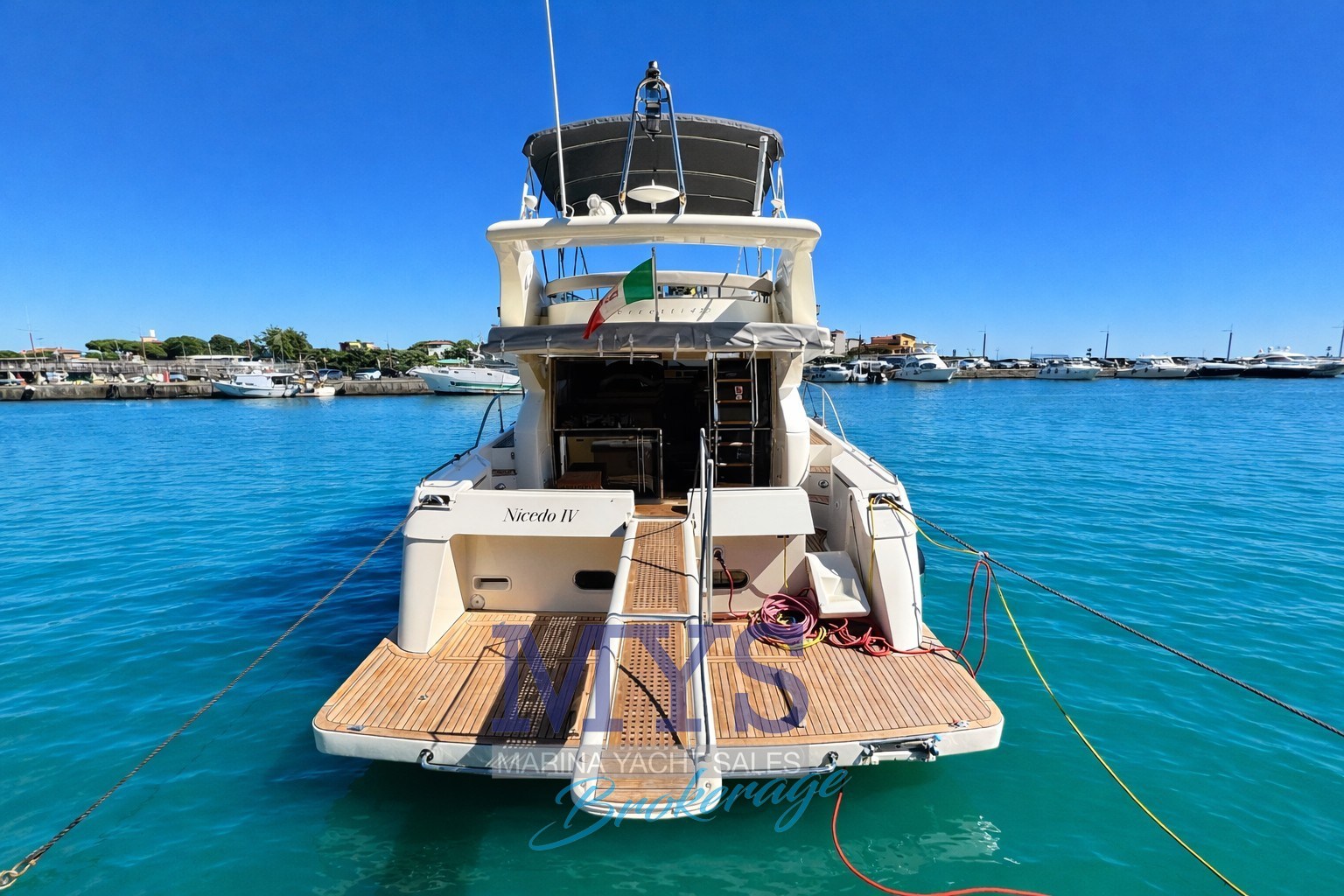 Ferretti Yachts Ferretti 430 Fly Limited · 2003 in vendita in Altra zona — foto 2