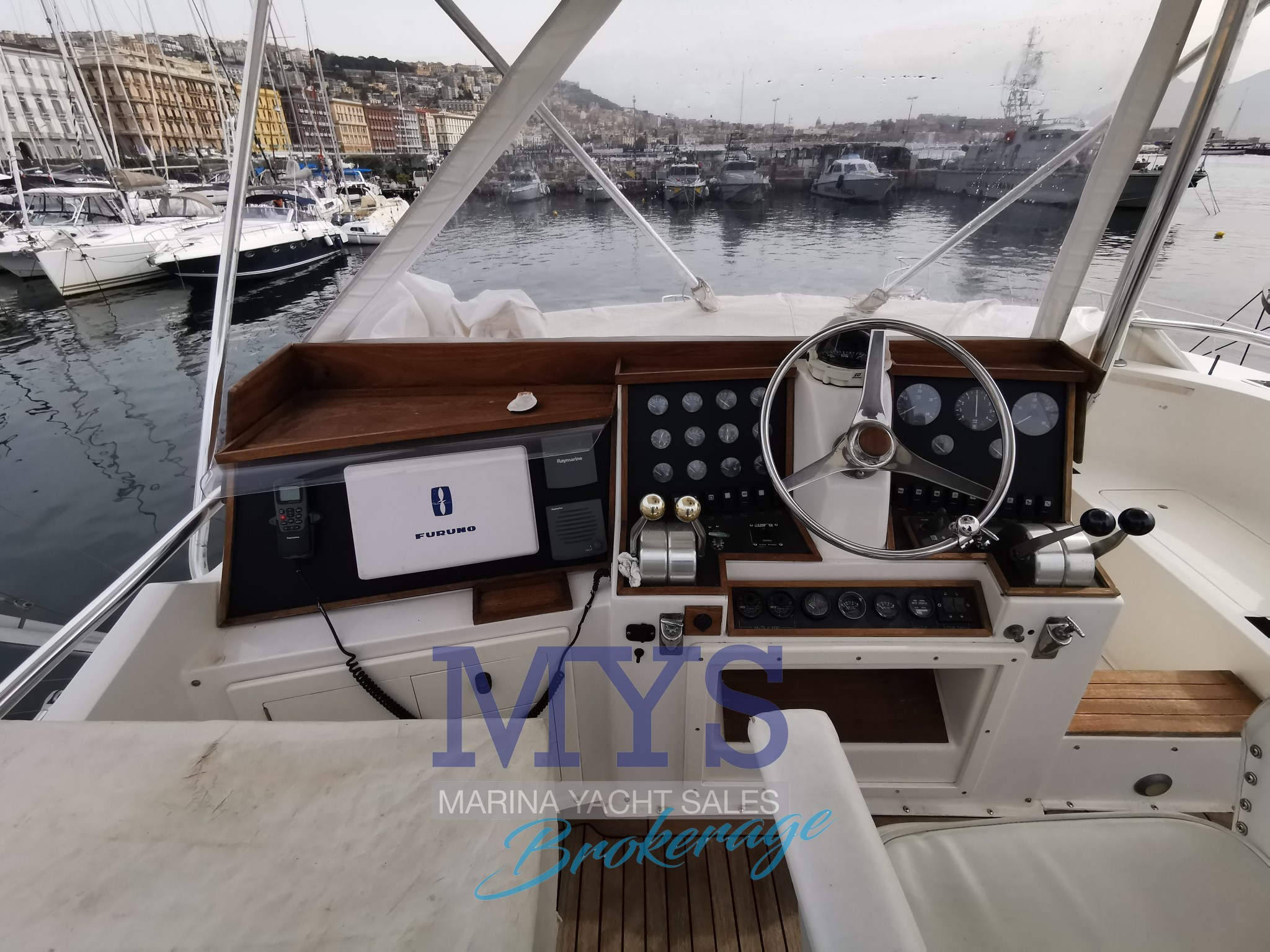 Blackfin 38 Convertible · 1994 en venta en Nápoles y Amalfi — foto 9