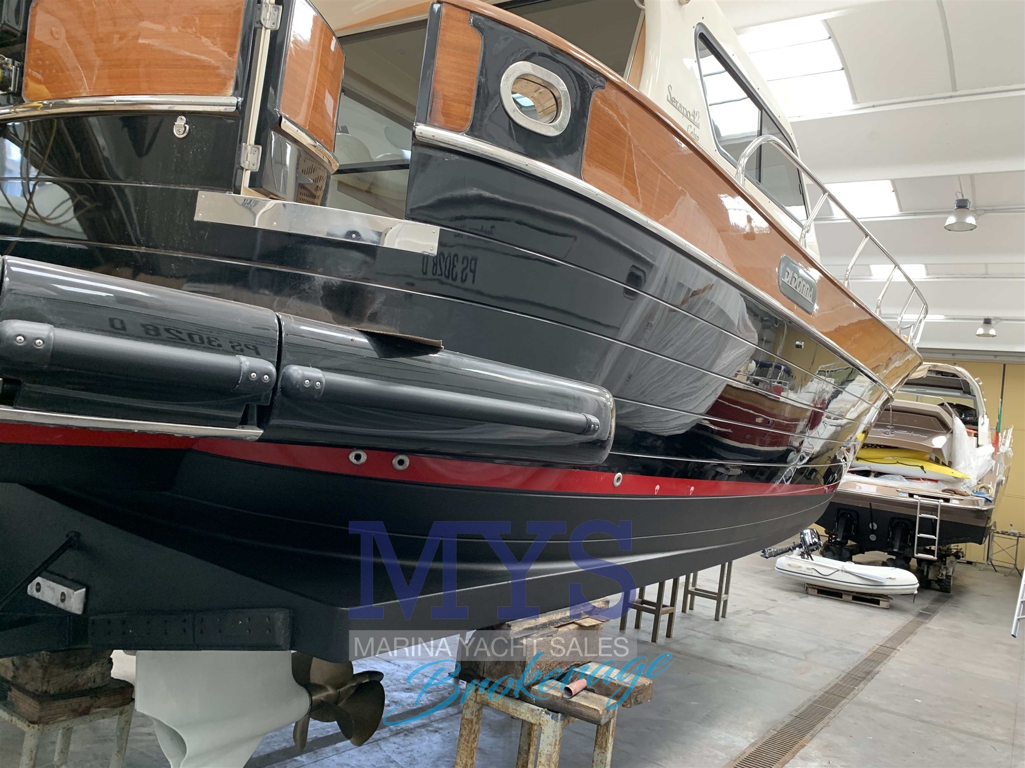 Di Donna Serapo 42 Cabin Ht · 2011 en venta en Otra zona — foto 5