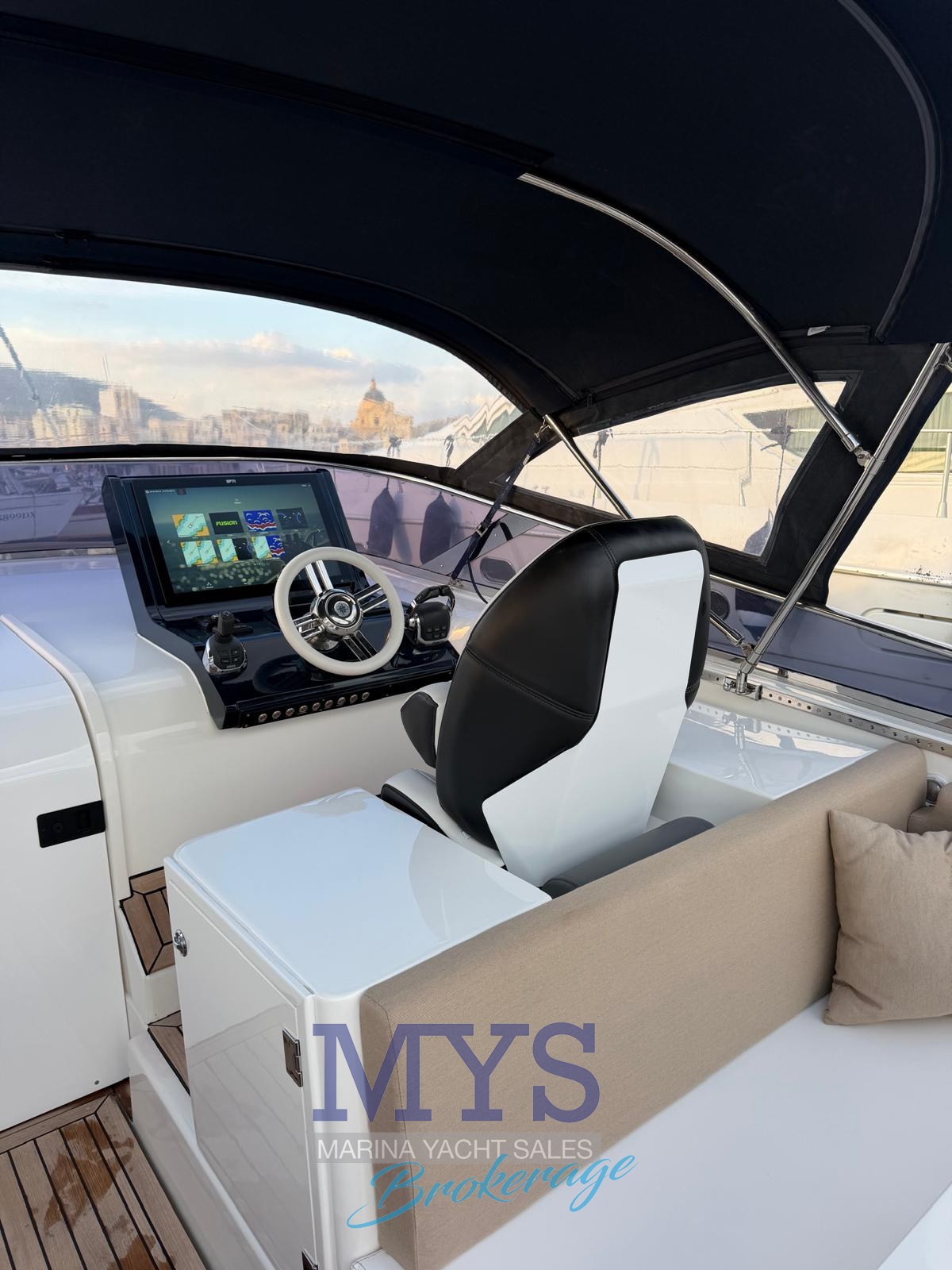 Marine Yachting Mig 38 · 1998 in vendita in Napoli e Amalfi — foto 10