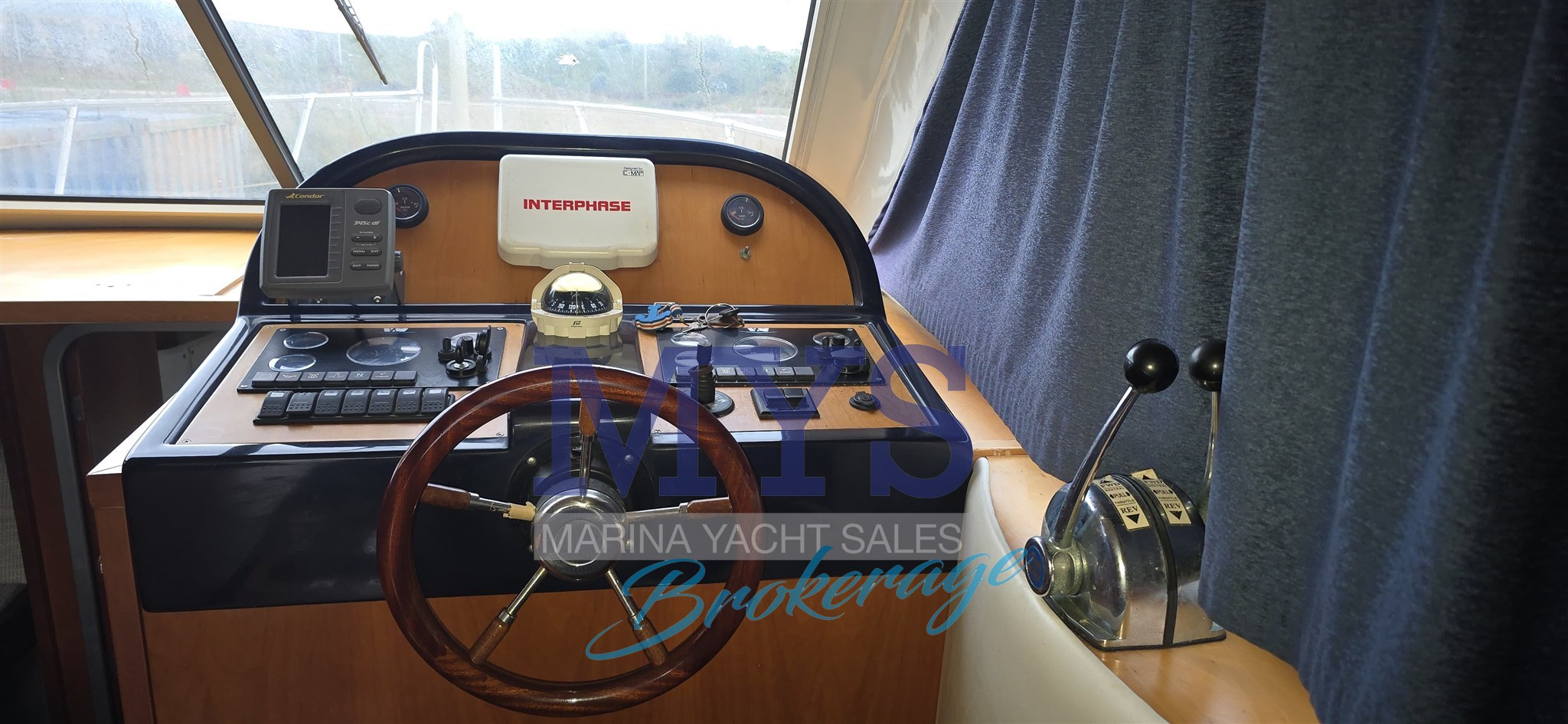 Nautica Po Sea World 31 Cabin · 2005 zu verkaufen – Andere Region — Foto 7