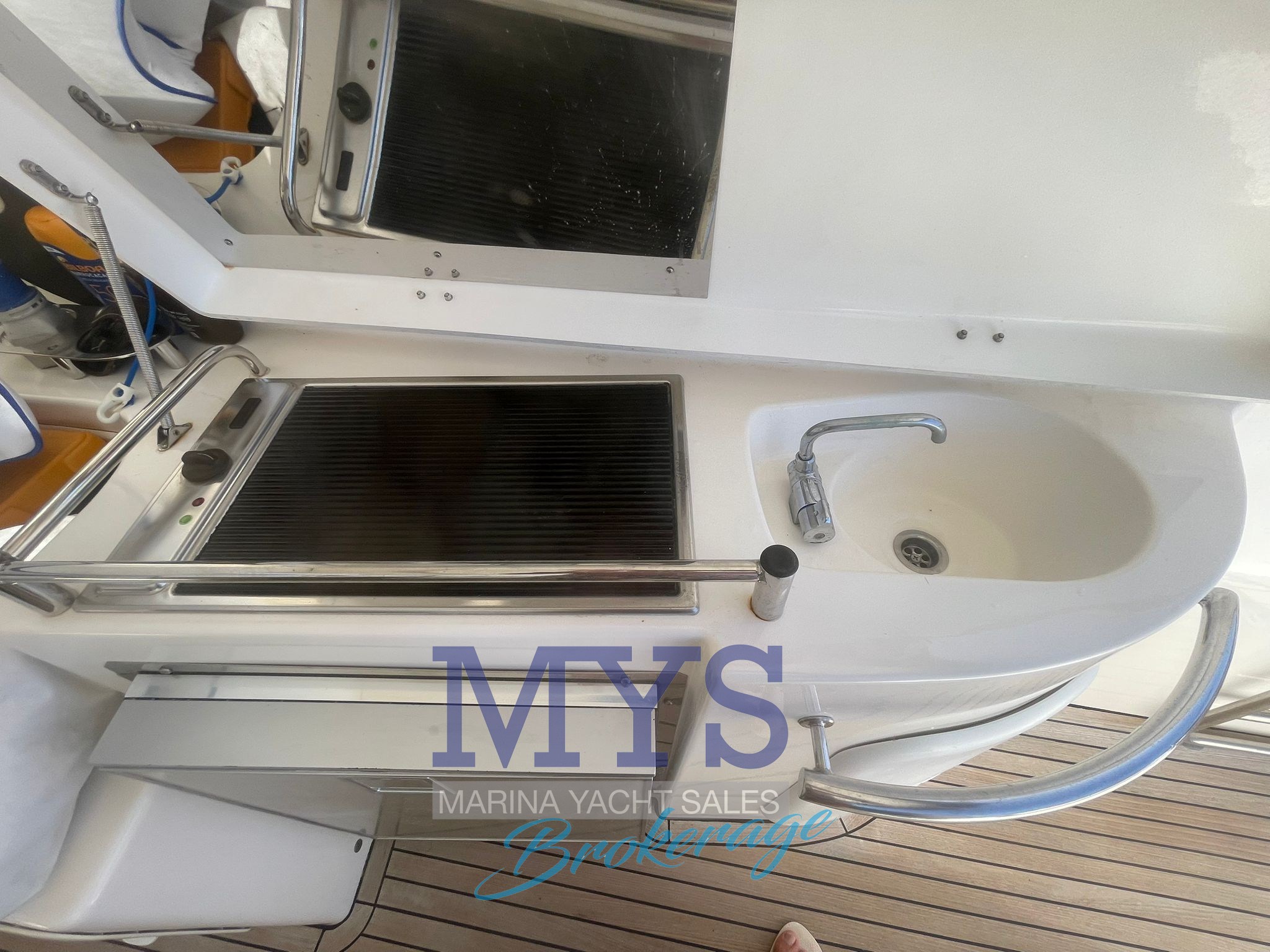 Bavaria 38 Sport Ht · 2006 in vendita in Altra zona — foto 9