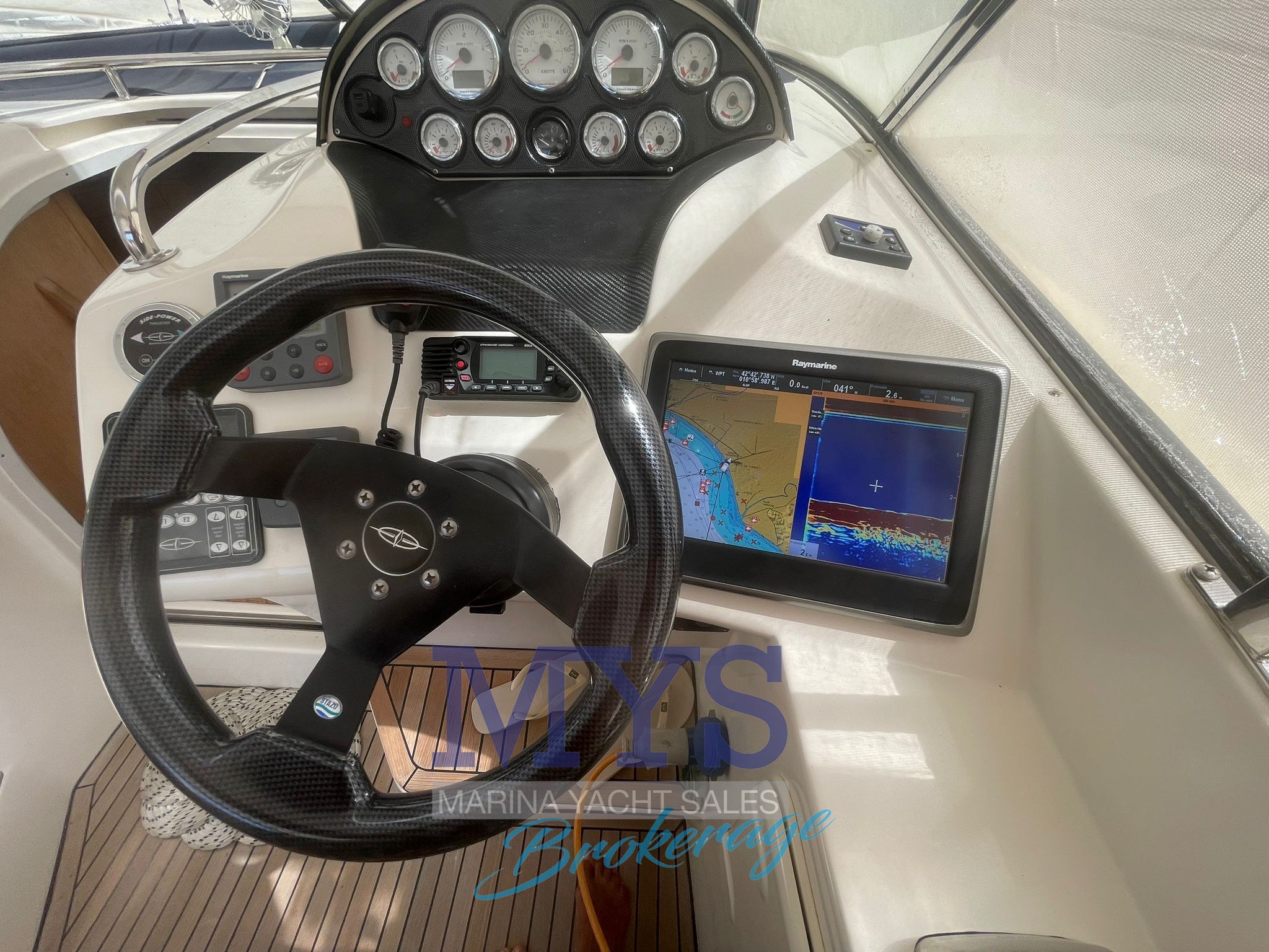 Bavaria 38 Sport Ht · 2006 in vendita in Altra zona — foto 10