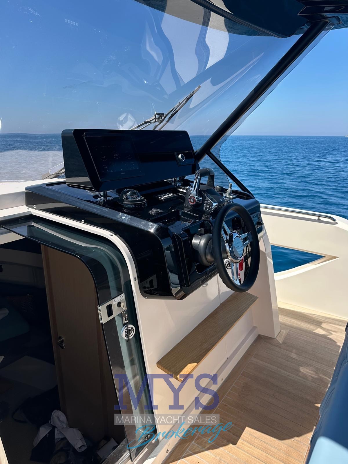 Cayman 380wa · 2025 in vendita in Altra zona — foto 8
