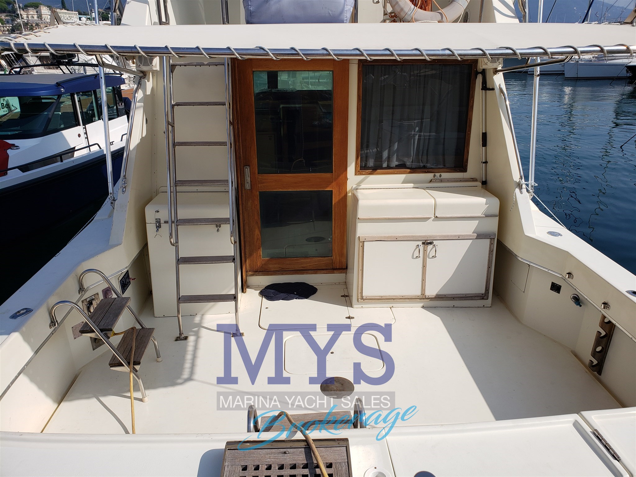 Hatteras 36 Conv. · 1986 in vendita in Liguria e Genova — foto 4