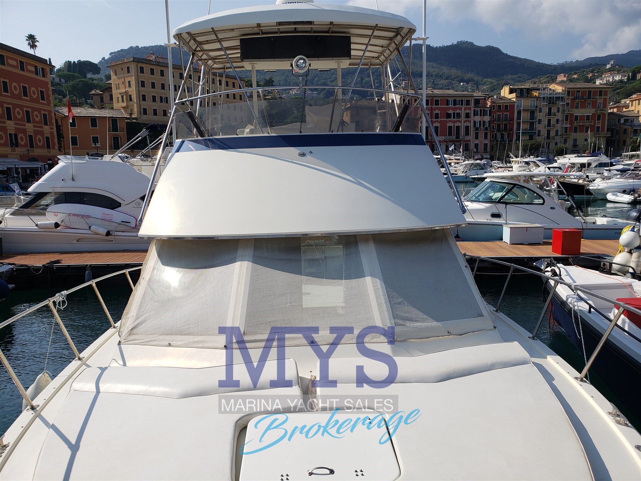 Hatteras 36 Conv. · 1986 in vendita in Liguria e Genova — foto 8