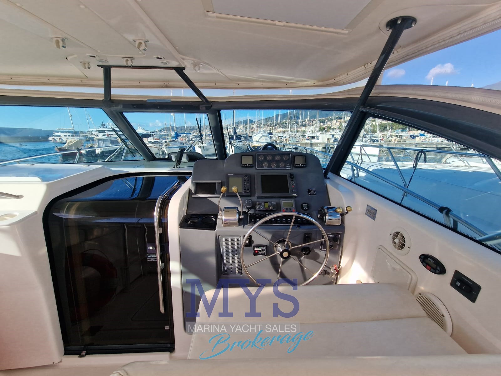 Tiara Yachts 3800 Open · 2004 en venta en Liguria y Génova — foto 5