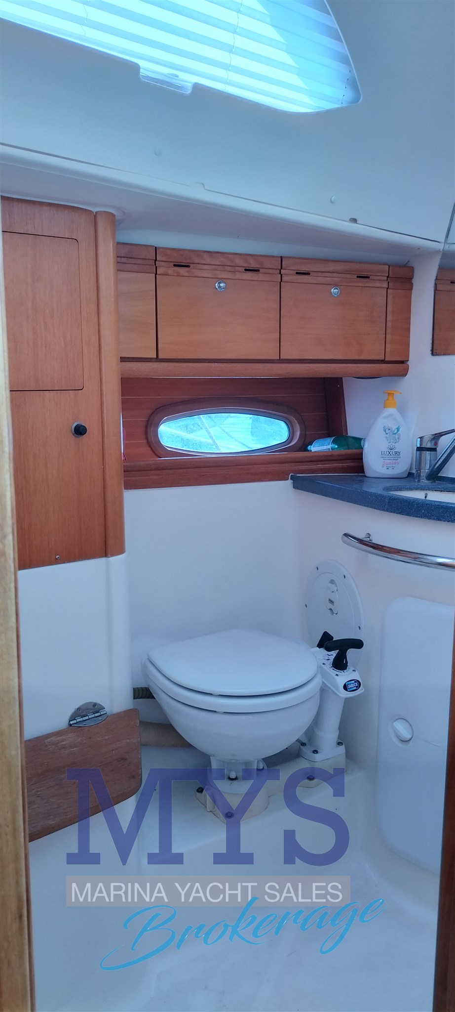 Bavaria 40 Vision · 2007 in vendita in Altra zona — foto 10