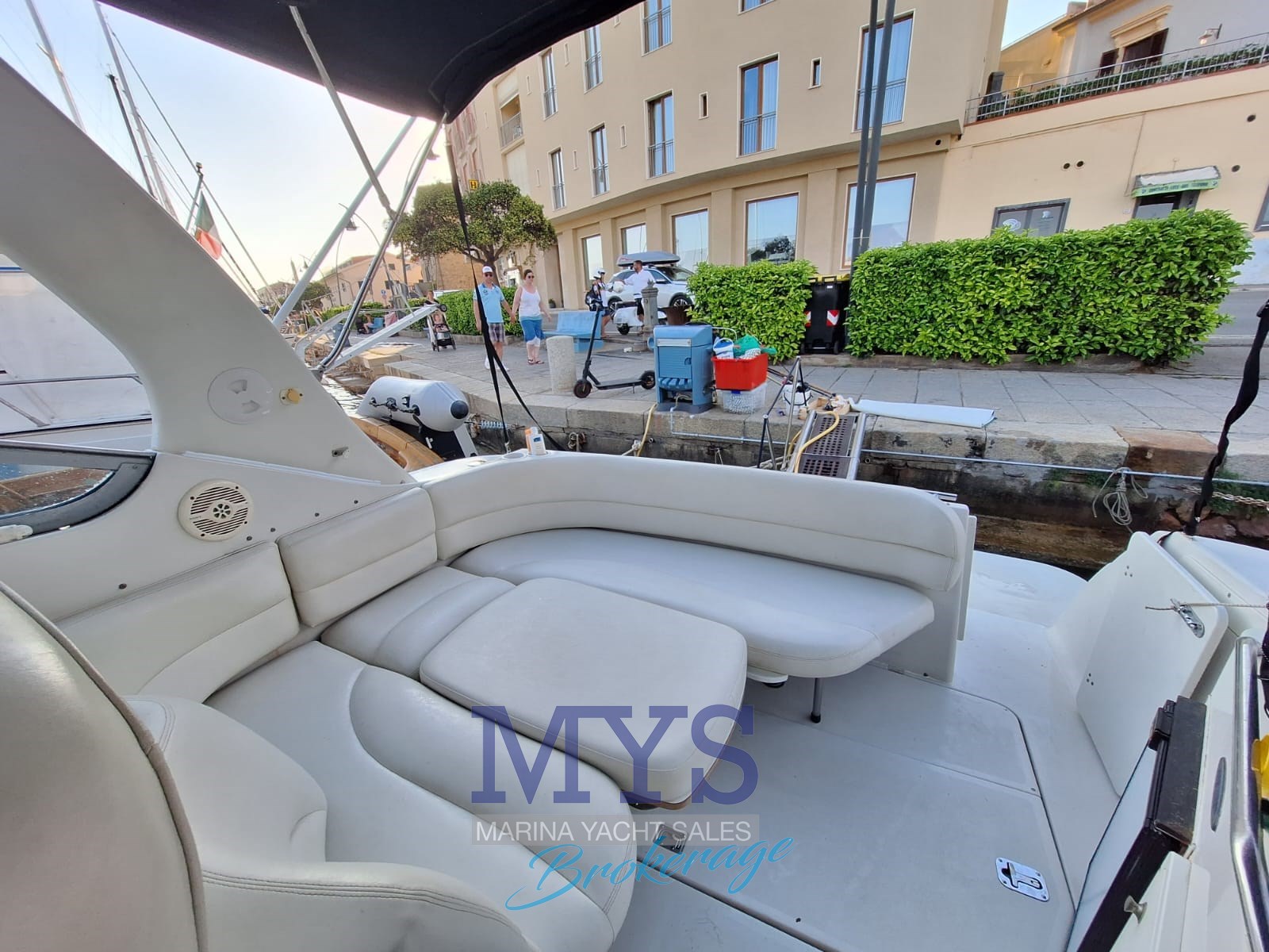 Four Winns Vista 298 · 2000 for sale in Other area — photo 6