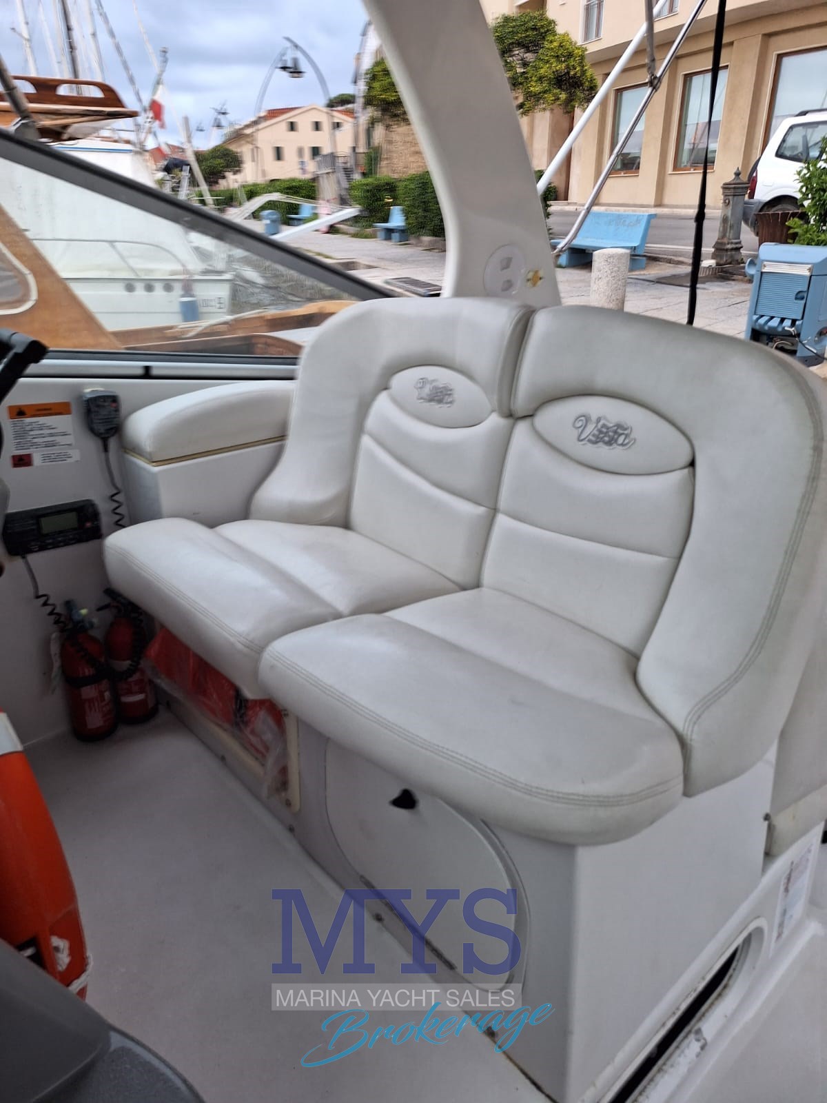 Four Winns Vista 298 · 2000 for sale in Other area — photo 7