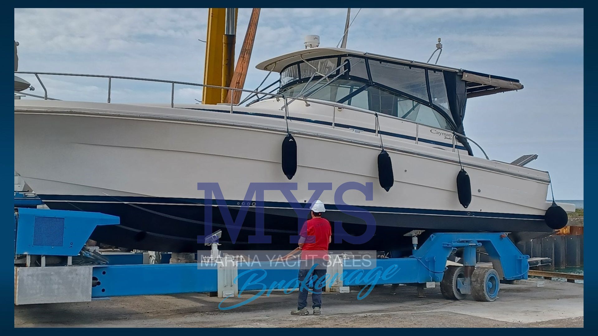 Cayman 38 · 1998 in vendita in Altra zona — foto 4