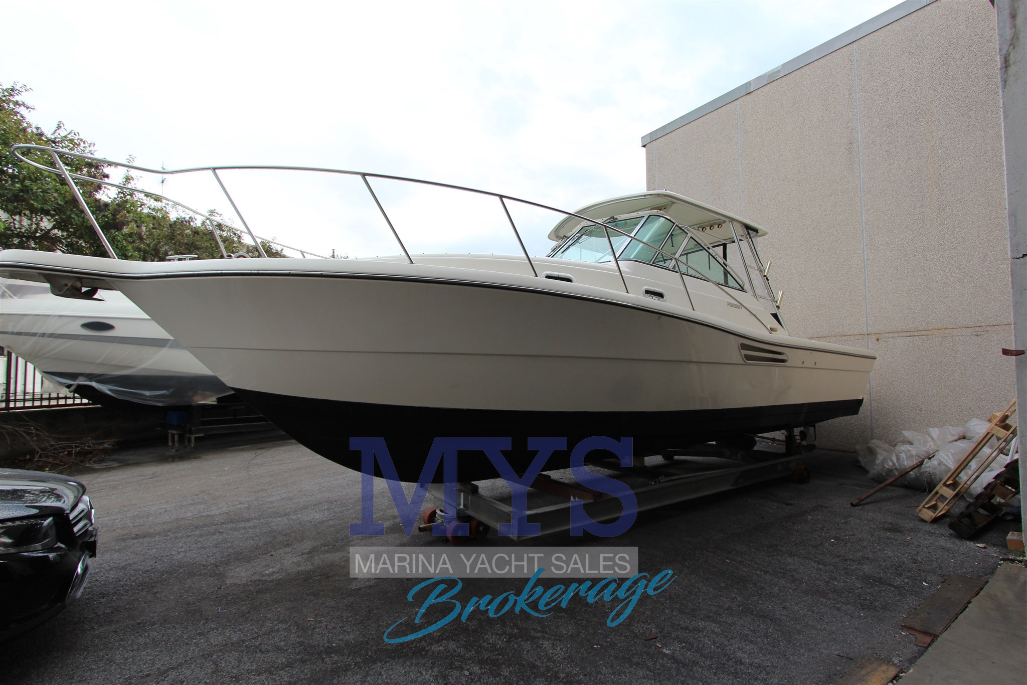 Pursuit 3000 Express · 2001 en venta en Otra zona — foto 3