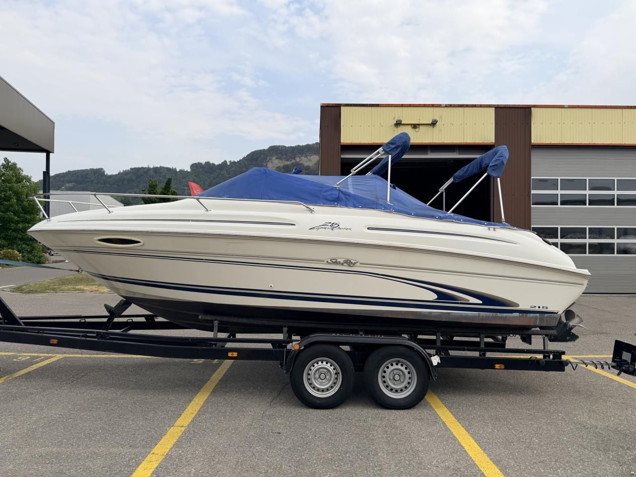 Sea Ray 215 EC · 1999 zu verkaufen – Andere Region — Foto 1