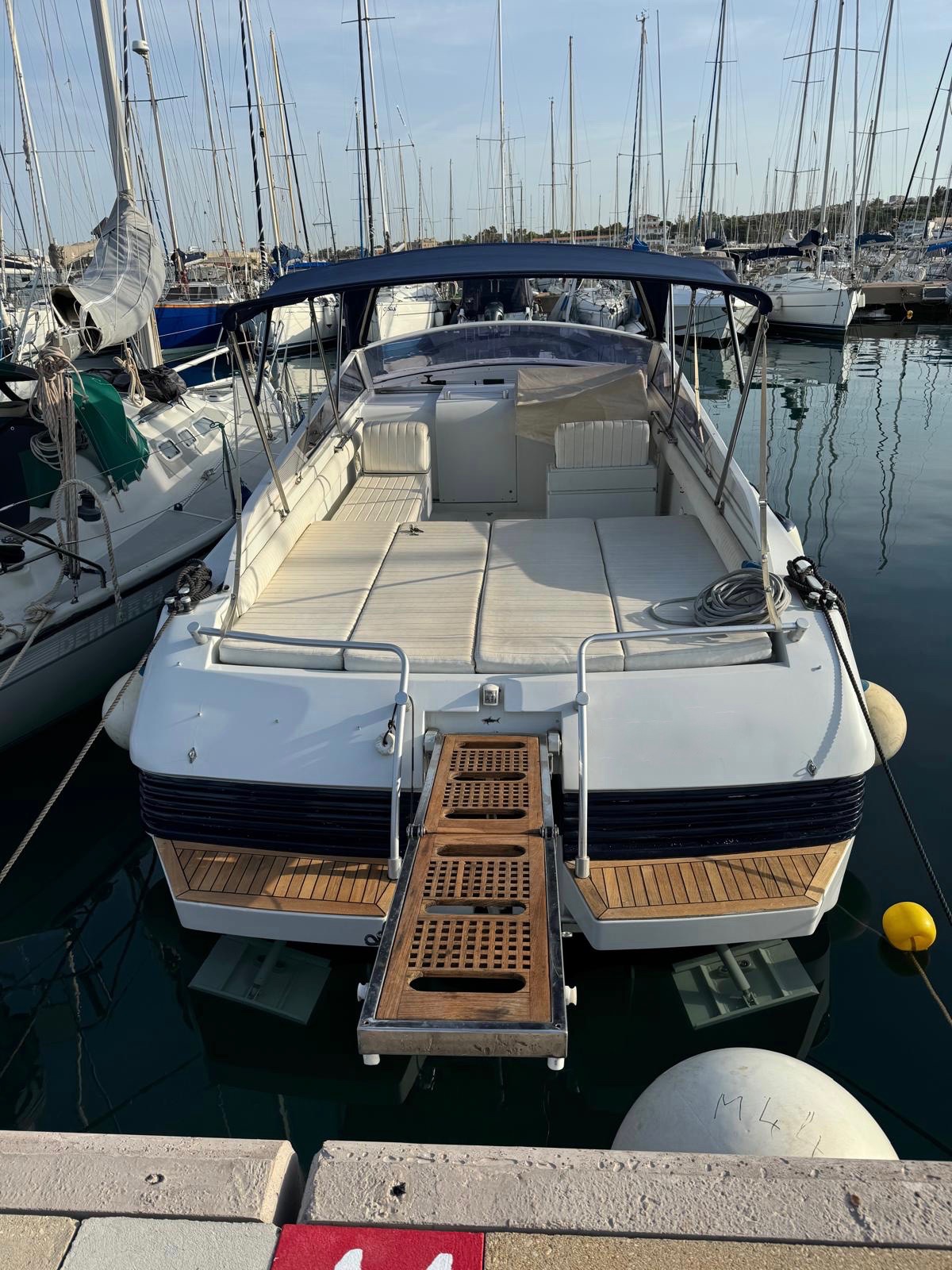 Pershing 33 · 1994 zu verkaufen – Andere Region — Foto 3