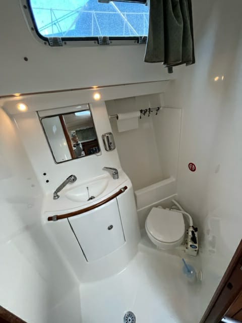 Beneteau Oceanis 393 Clipper · 2002 zu verkaufen – Andere Region — Foto 10