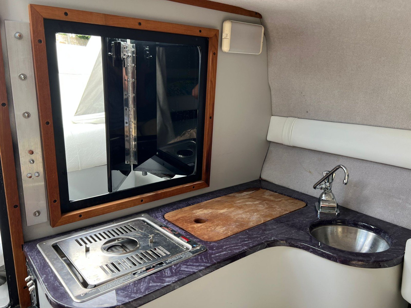 Crownline 210 Cabin · 1992 zu verkaufen – Andere Region — Foto 8