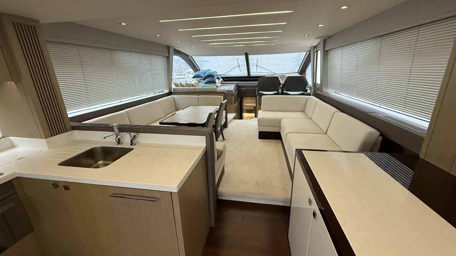 Sunseeker 66 Manhattan · 2017 zu verkaufen – Kroatien — Foto 2