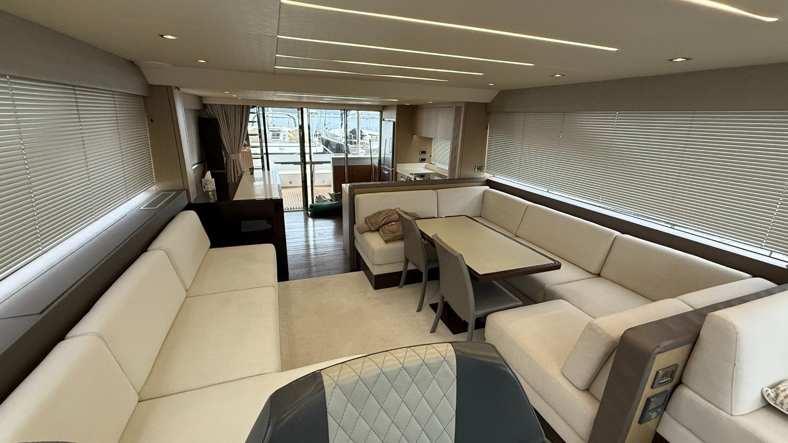 Sunseeker 66 Manhattan · 2017 zu verkaufen – Kroatien — Foto 3
