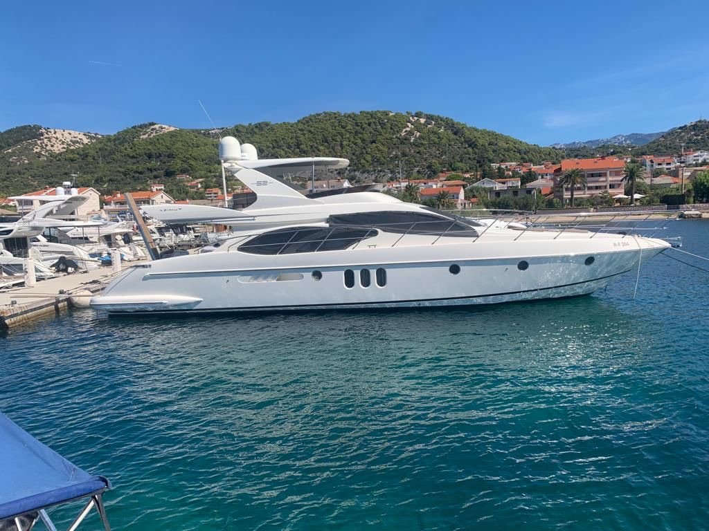 Azimut 62 Fly · 2005 for sale in Croatia — photo 1