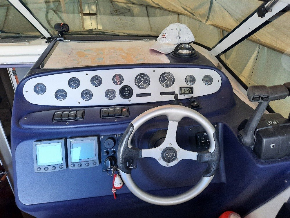 Sealine S28 · 2004 for sale in Croatia — photo 5