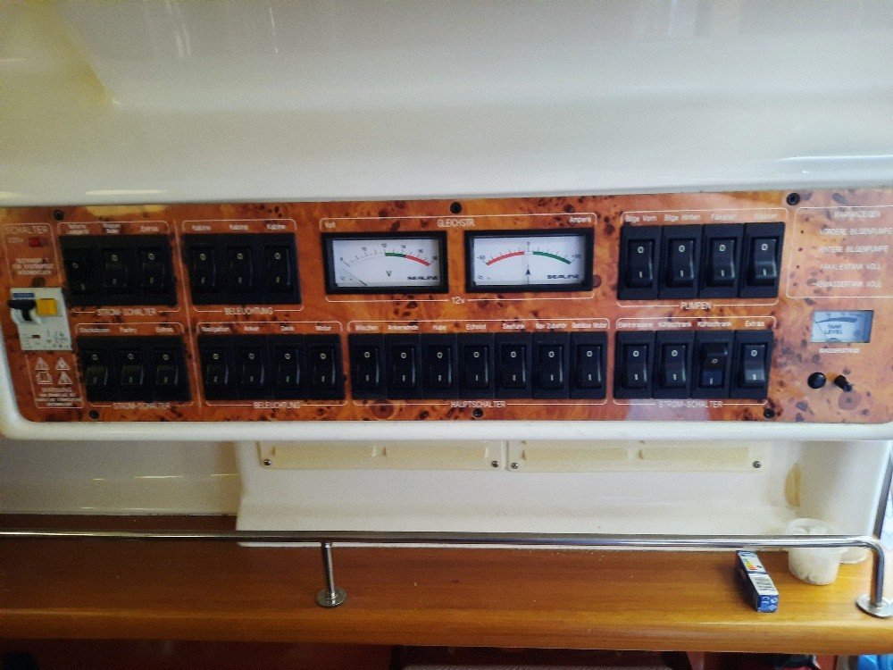 Sealine S28 · 2004 for sale in Croatia — photo 9