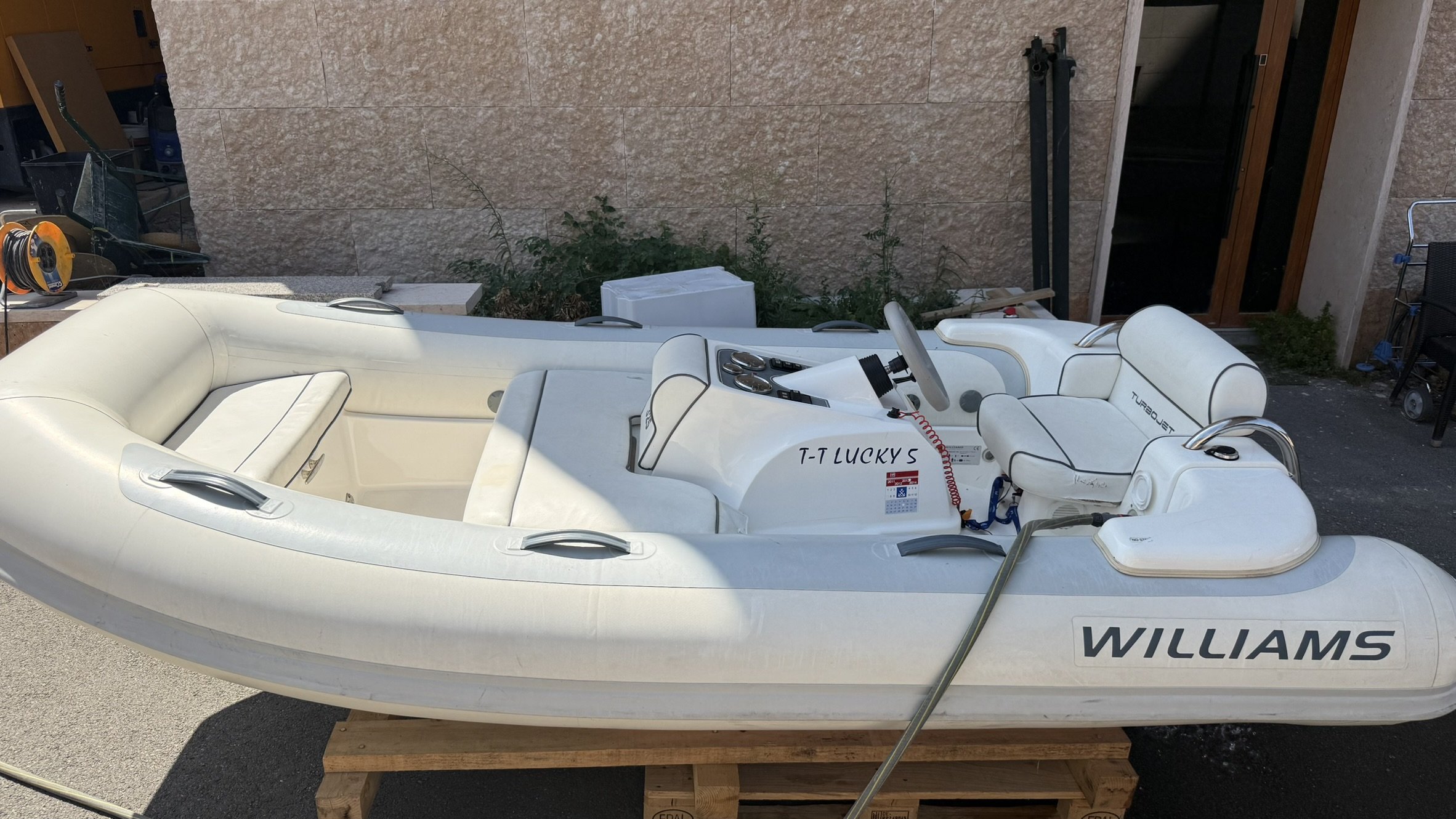 Williams 325 Turbo Jet · 2009 en venta en Croacia — foto 1