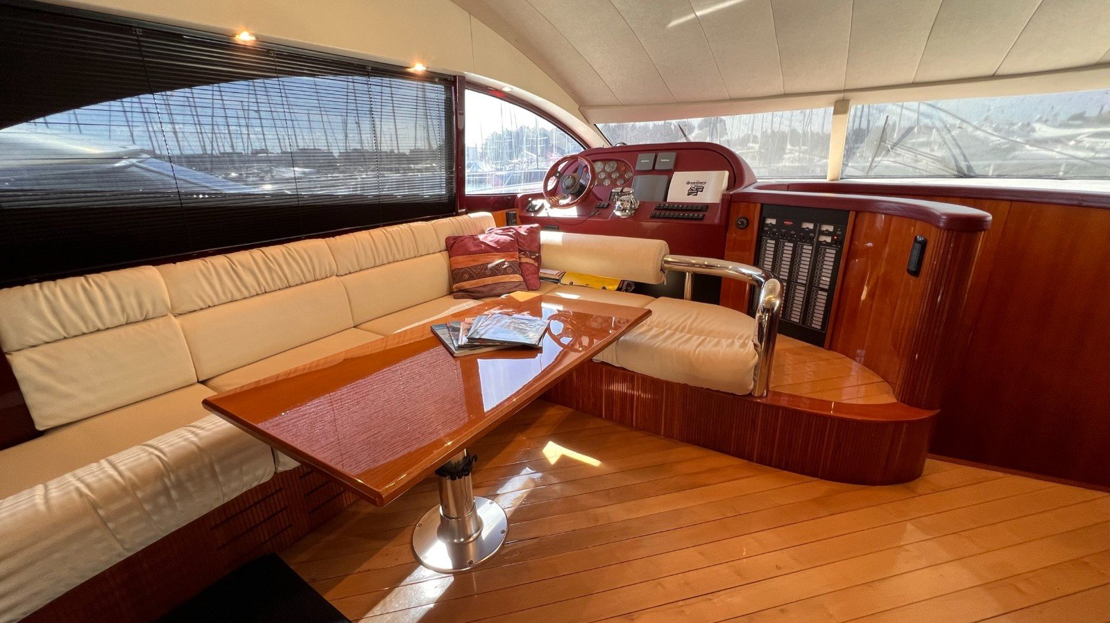 Admiral 62 Fly · 2000 en venta en Croacia — foto 4