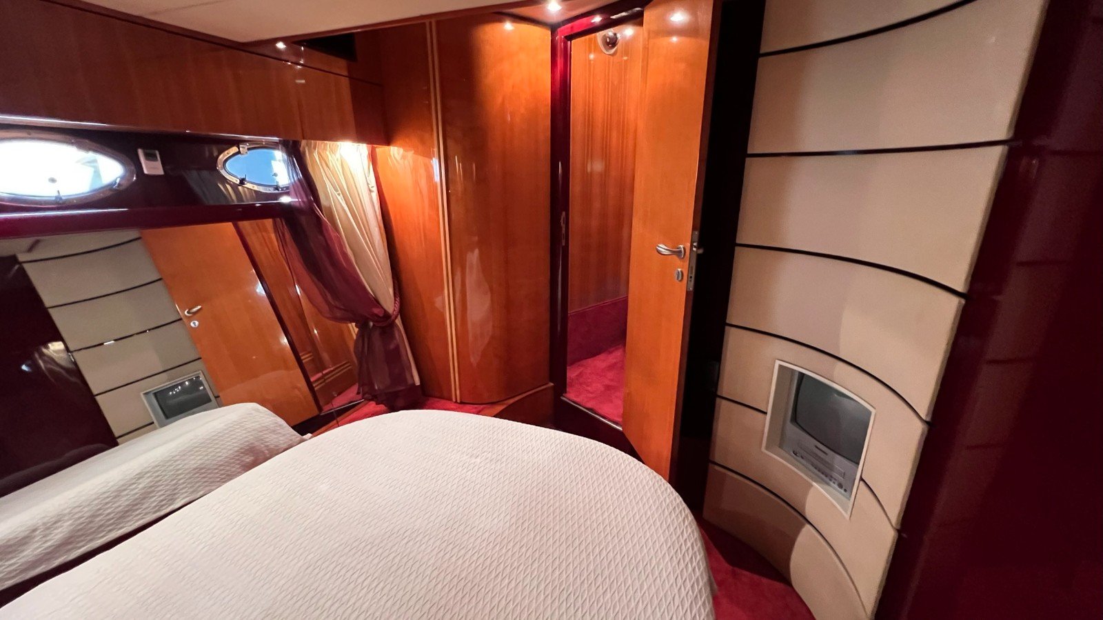 Admiral 62 Fly · 2000 en venta en Croacia — foto 10
