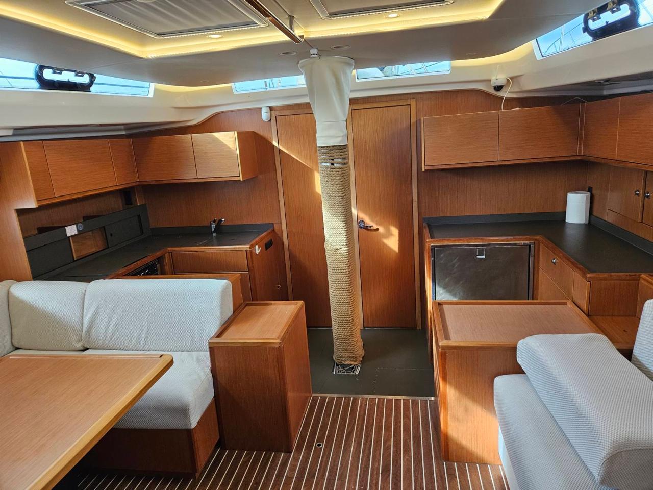 Bavaria C57 · 2019 in vendita in Atene e Golfo Saronico — foto 8