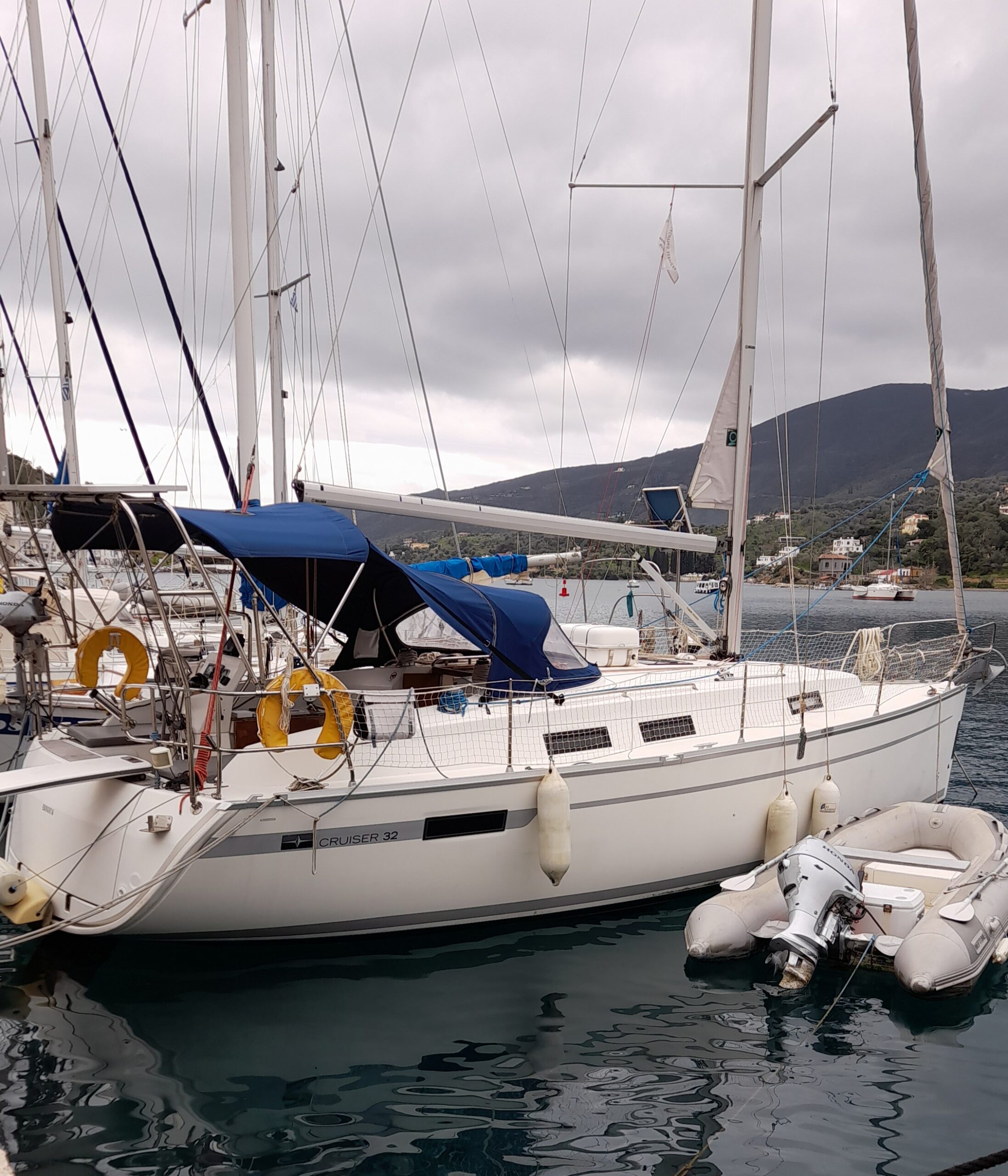 Bavaria Cruiser 32 · 2011 in vendita in Atene e Golfo Saronico — foto 1