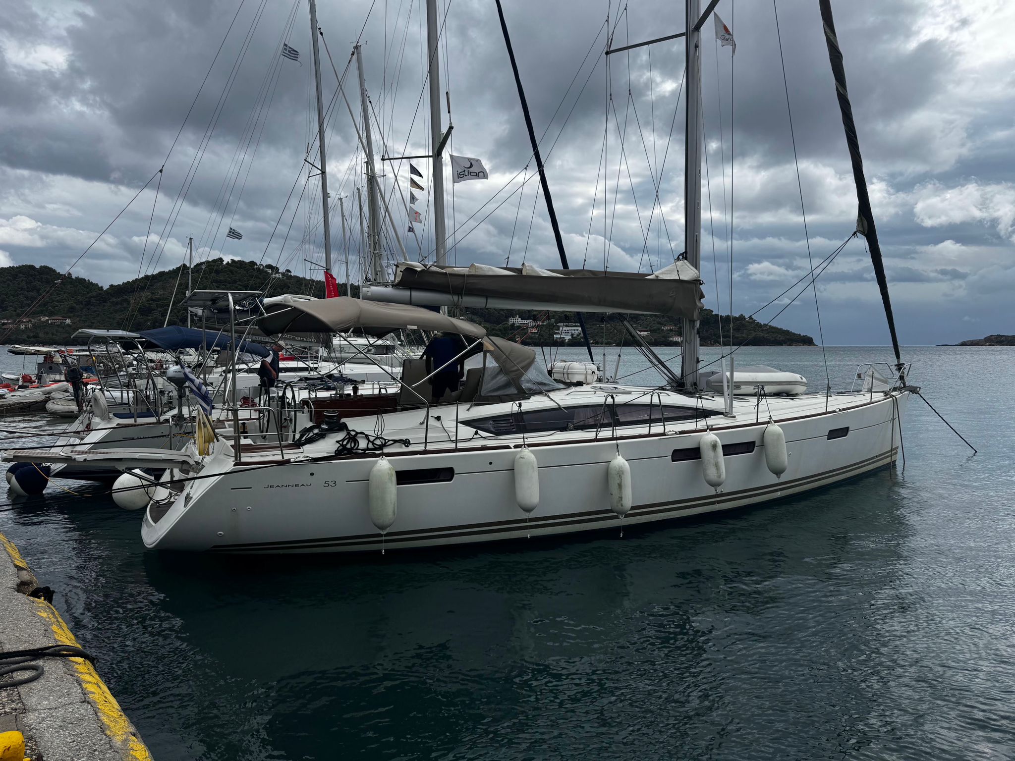 Jeanneau 53 · 2011 in vendita in Atene e Golfo Saronico — foto 2