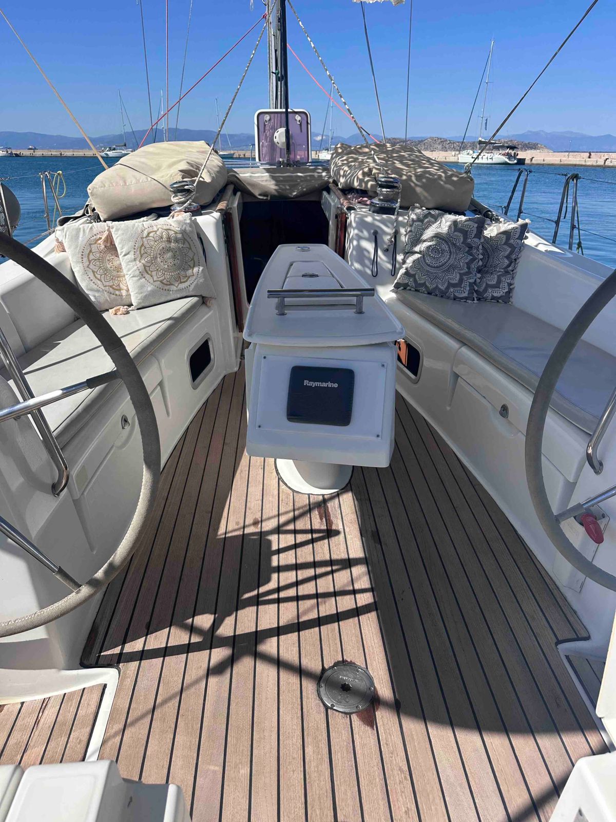 Beneteau Oceanis 43.3 · 2011 zu verkaufen – Athen und Saronischer Golf — Foto 2