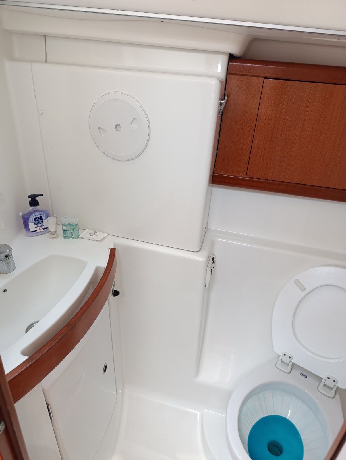 Beneteau Oceanis 43.3 · 2011 zu verkaufen – Athen und Saronischer Golf — Foto 9