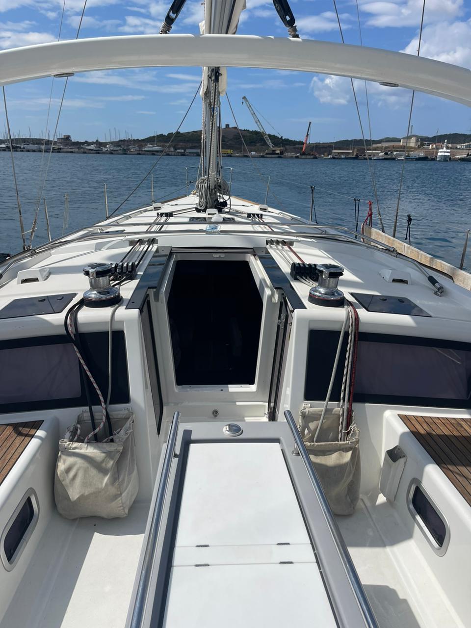 Beneteau Oceanis 48 · 2015 in vendita in Atene e Golfo Saronico — foto 5