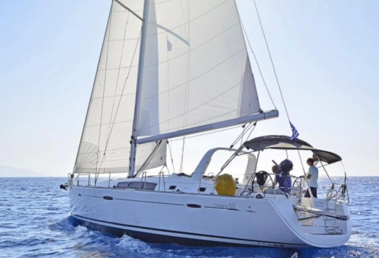 Beneteau Oceanis 50 F · 2012 in vendita in Atene e Golfo Saronico — foto 2