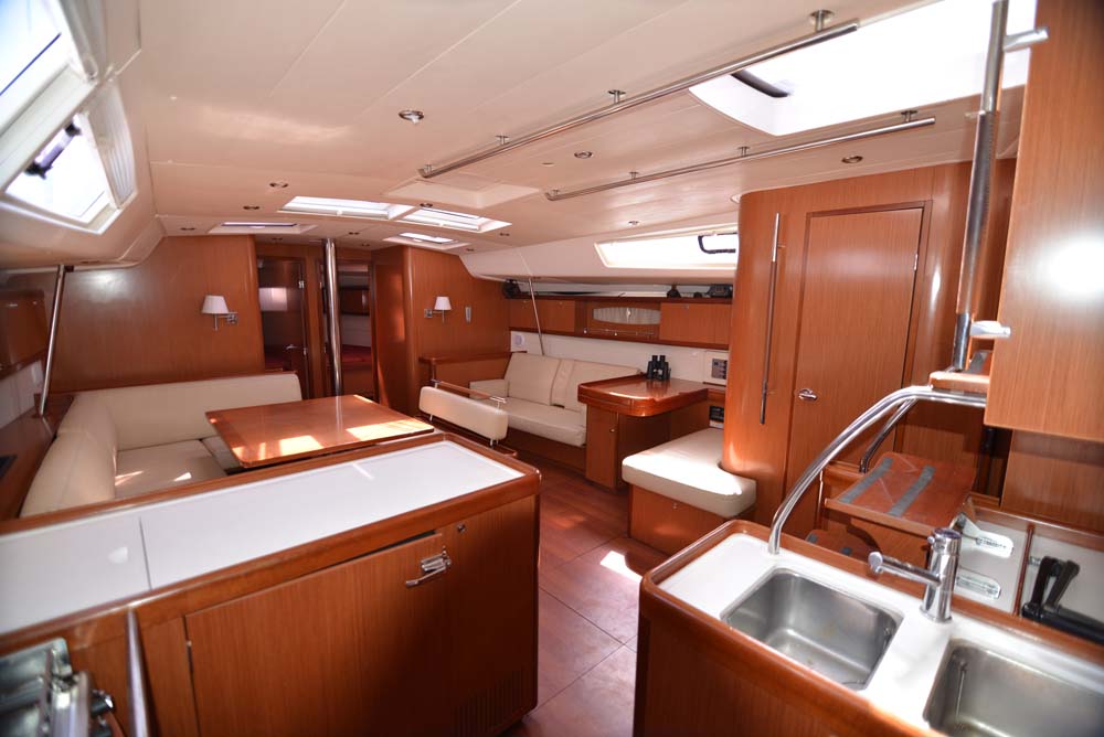 Beneteau Oceanis 54 · 2009 zu verkaufen – Athen und Saronischer Golf — Foto 3