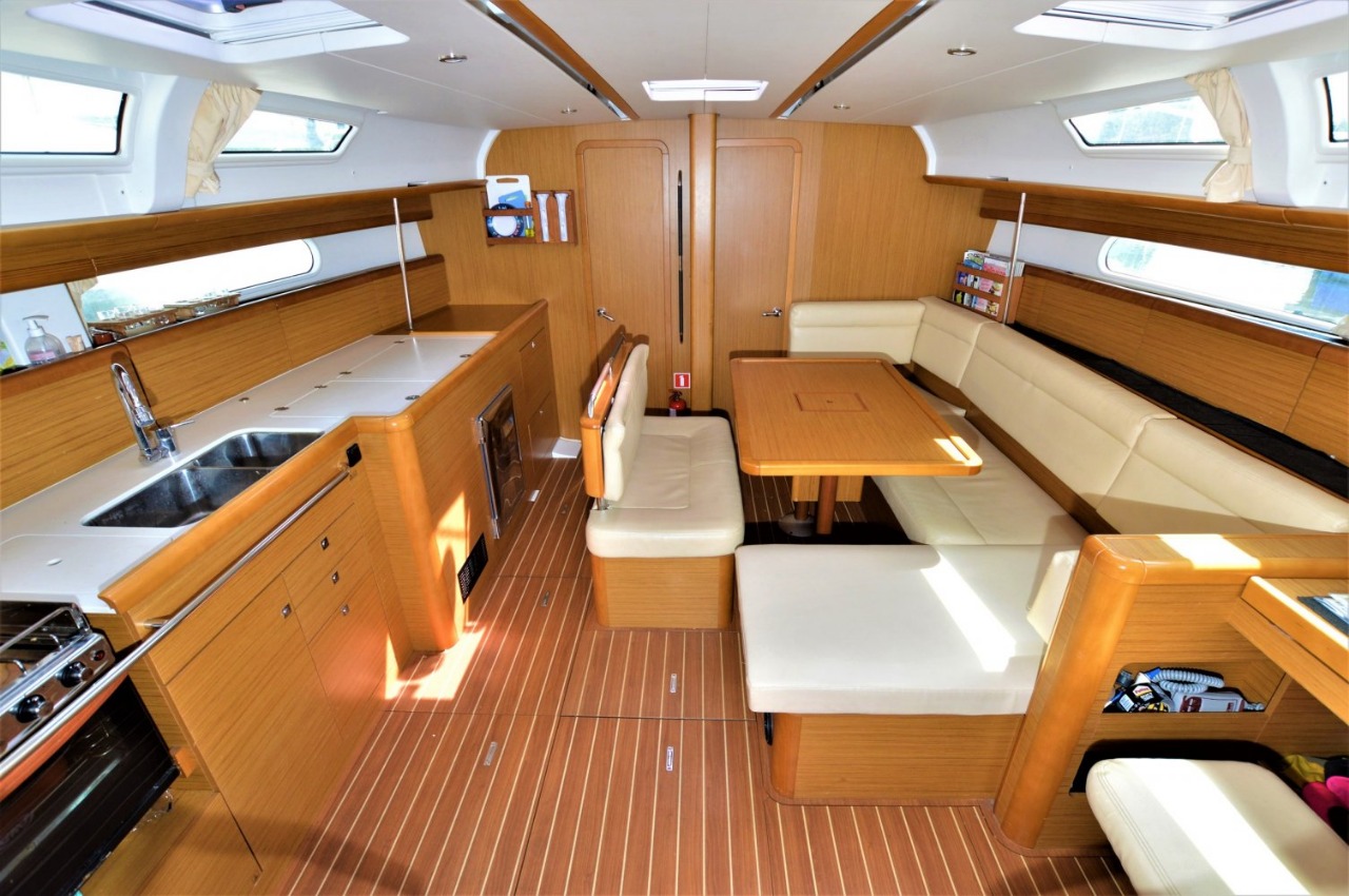 Jeanneau Sun Odyssey 44i · 2010 in vendita in Atene e Golfo Saronico — foto 5