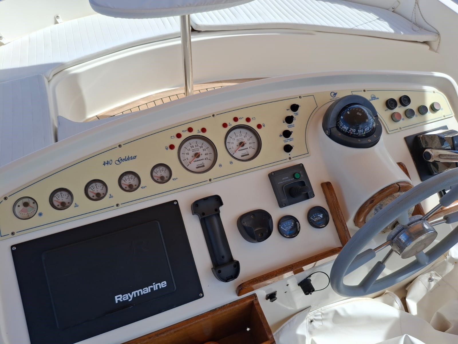 Cantieri Estensi 440 Goldstar Fly · 2004 zu verkaufen – Toskana (Livorno und Elba) — Foto 9