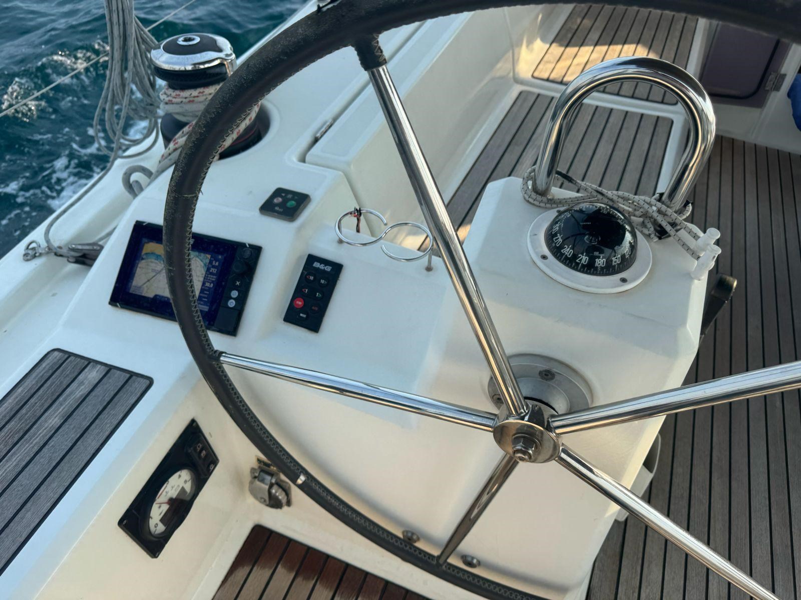 Beneteau Oceanis 41.1 · 2017 en venta en Nápoles y Amalfi — foto 5