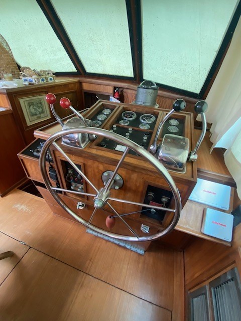 Hatteras 39 Motor Yacht · 1974 zu verkaufen – Sardinien — Foto 8