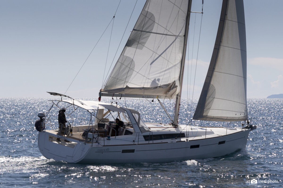 Beneteau Oceanis 45 · 2017 en venta en Toscana (Livorno y Elba) — foto 1