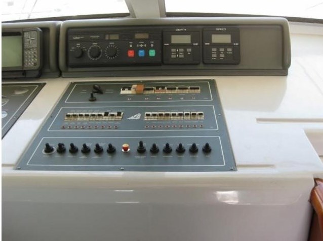 Azimut Az 32 · 1990 en venta en Otra zona — foto 5