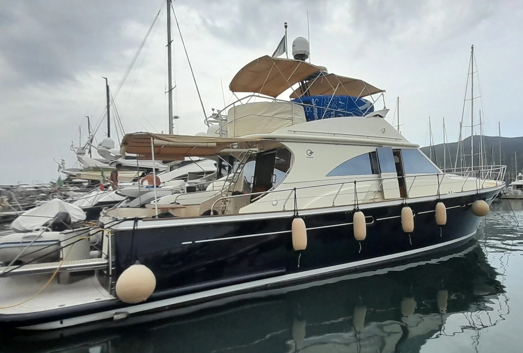 Cantieri Estensi 560 Goldstar · 2008 zu verkaufen – Toskana (Livorno und Elba) — Foto 3
