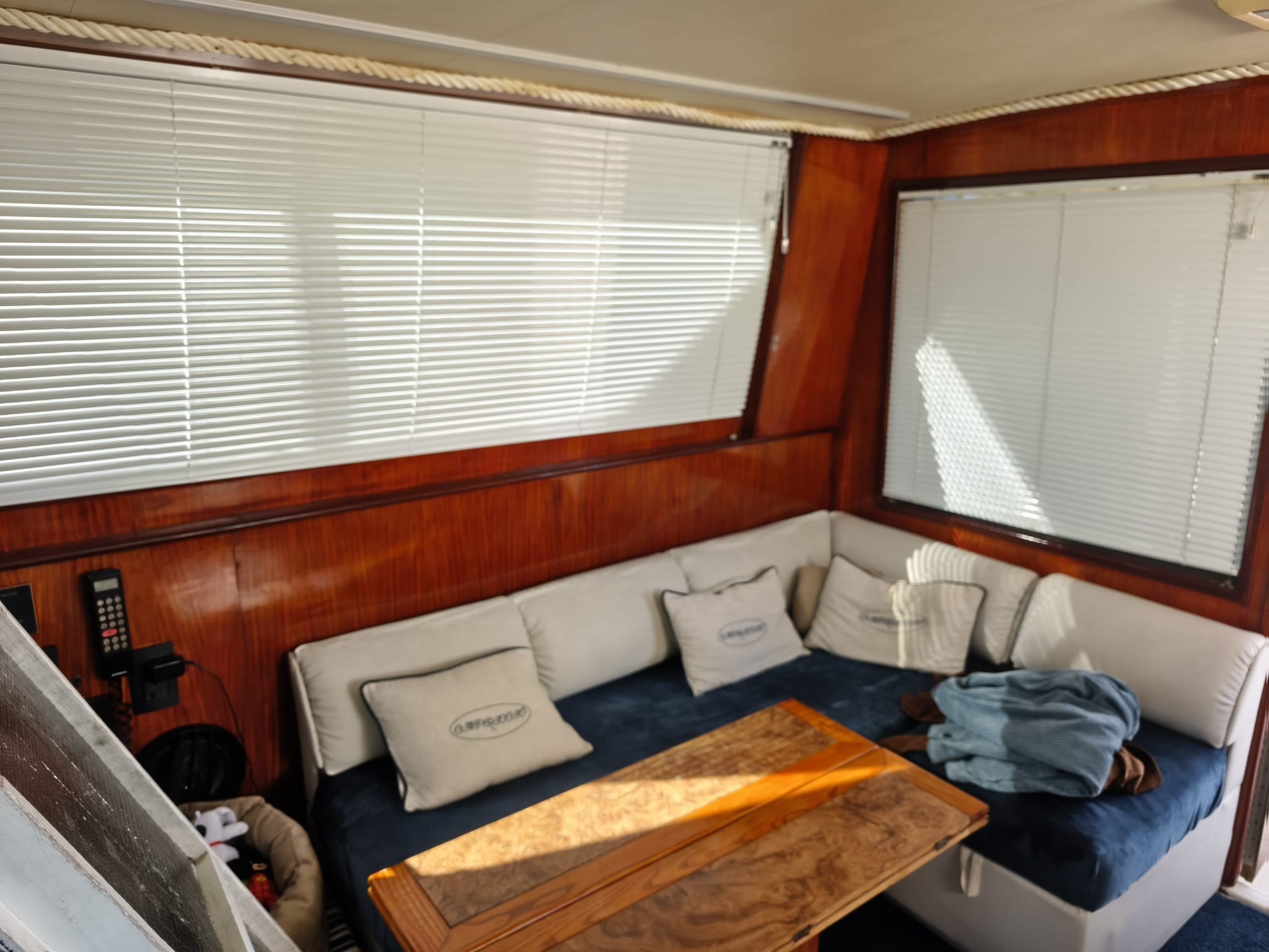 Hatteras 38 Convertible · 1992 en venta en Toscana (Livorno y Elba) — foto 2