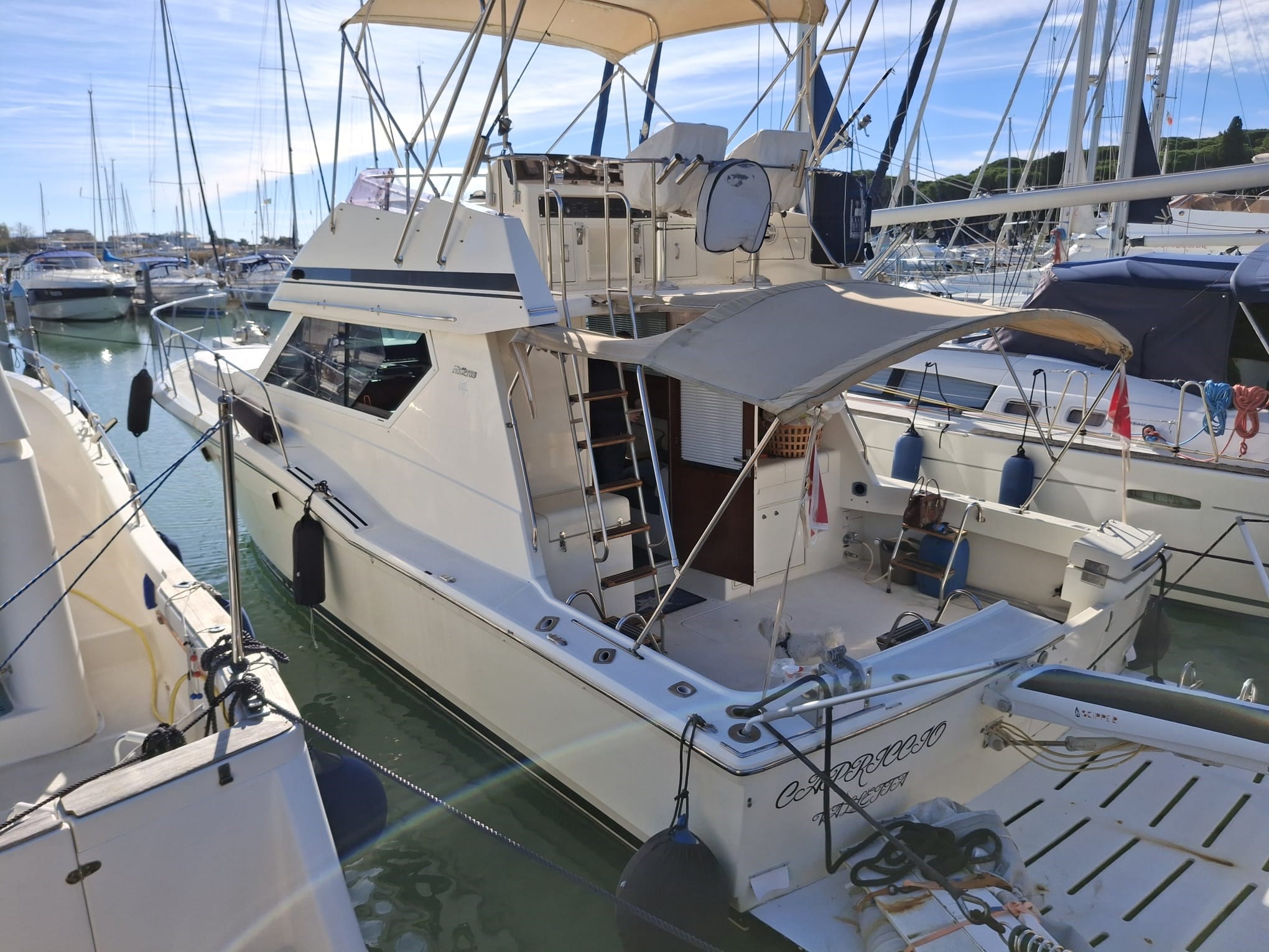 Hatteras 38 Convertible · 1992 en venta en Toscana (Livorno y Elba) — foto 3