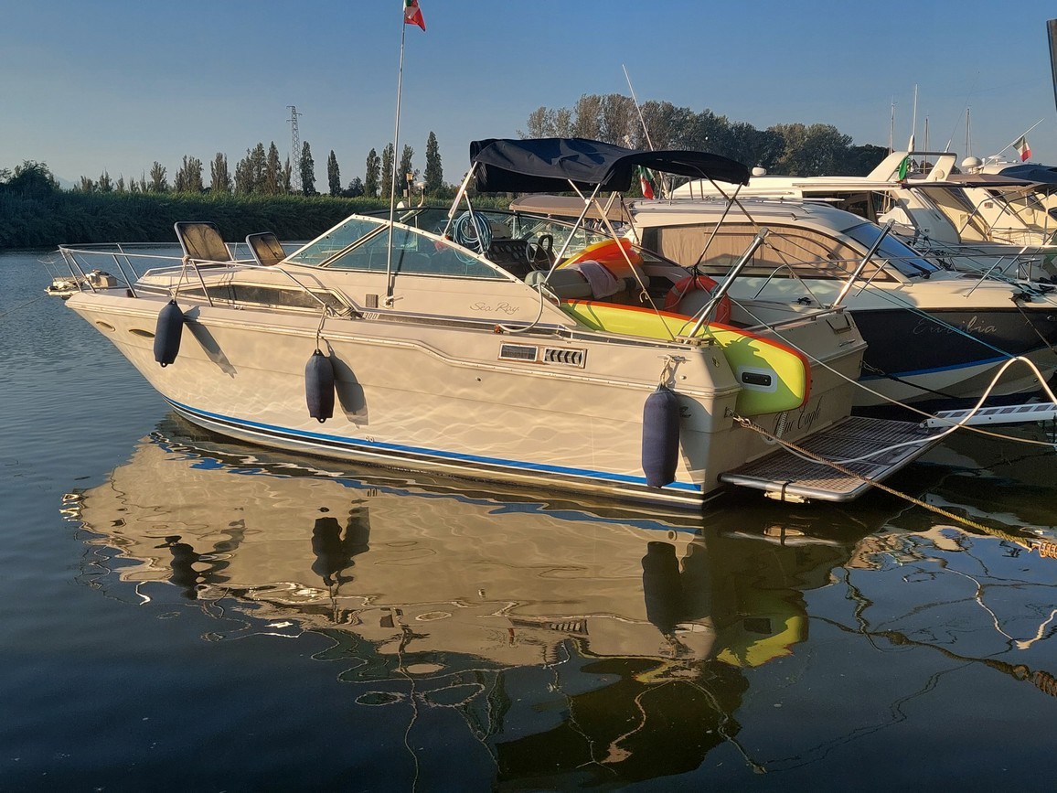 Sea Ray 300 Da · 1988 en venta en Toscana (Livorno y Elba) — foto 1